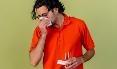 NOSEBLEEDS – CAUSES, TREATMENT & PREVENTION