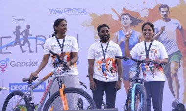 Over 3500 sprinters at the 5th WaveRun spread the message of inclusivity and sustainability, at WaveRock