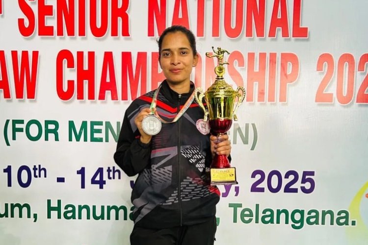 Silver Medal at National Games After Knee Surgery: Sepaktakraw Player Navatha’s Inspiring Comeback