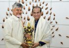 HON’BLE CHIEF MINISTER SHRI NARA CHANDRABABU NAIDU GARU, FELICITATES PADMA SHRI AWARDEE DR VIJAY ANAND REDDY!