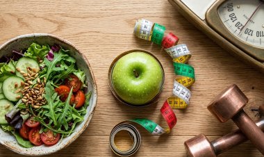 MEETING YOUR WEIGHT LOSS GOALS  HOW TO CALCULATE A CALORIE DEFICIT