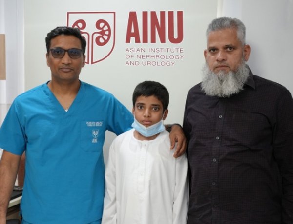 Father Donates Kidney to Save 16-Year-Old Aspiring Cricketer